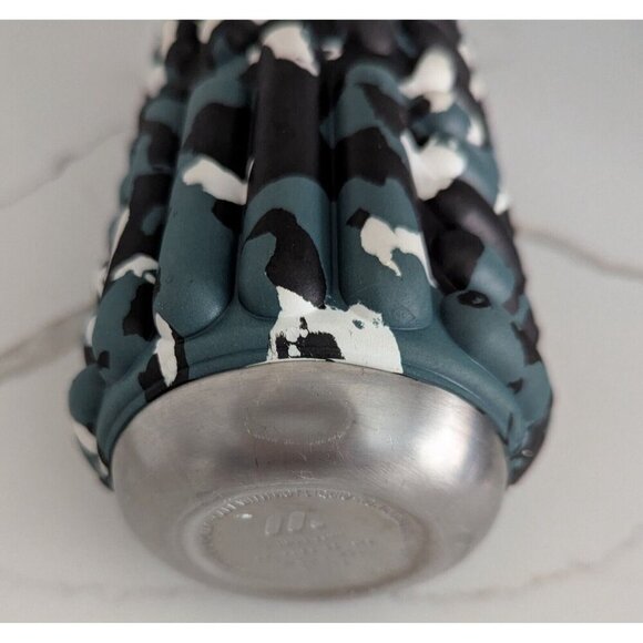 Motbot Grace 27oz Cammo Foam Roller Hydration Water Bottle - Picture 3 of 6
